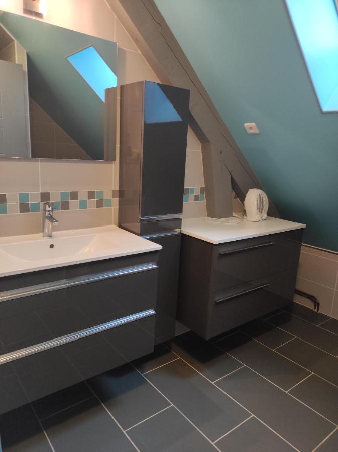 Agreable Et Spacieuse Chambre Familiale Sansac-de-Marmiesse Eksteriør bilde
